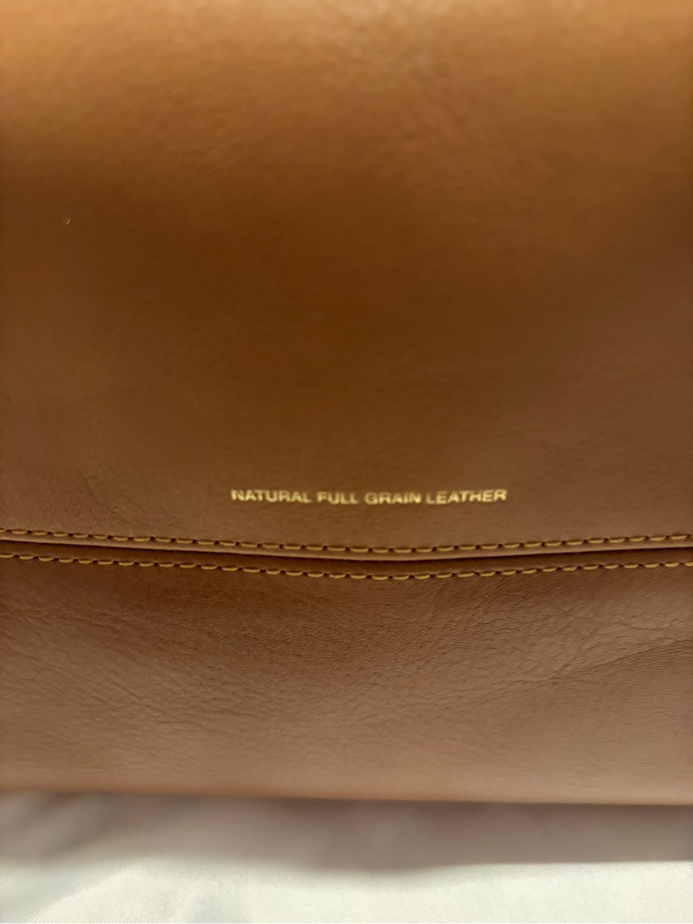 Soft Empire Carryall Bag 40  HONEY TAN with burnished details - Picture 3 of 9